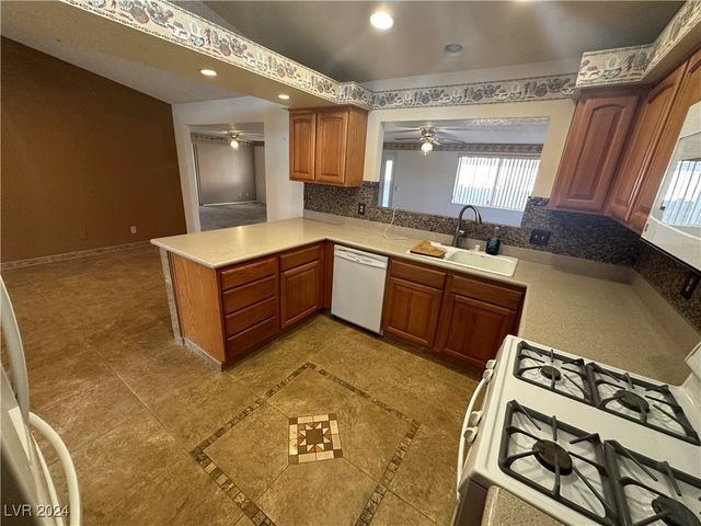 3218 Ocotillo Drive, Laughlin, NV 89029