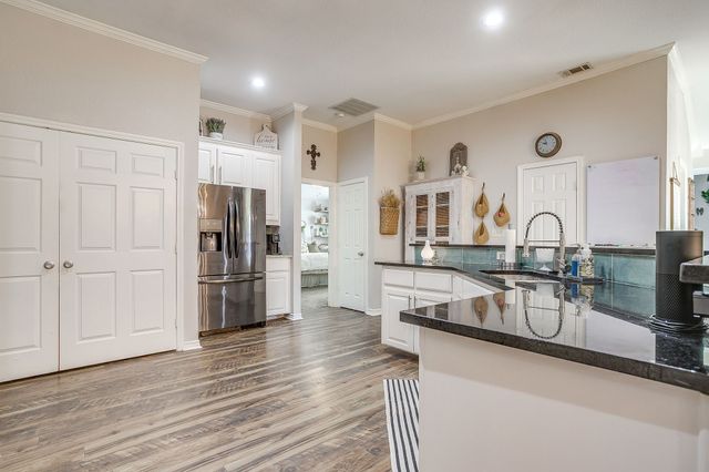 4017 Midway Road, Weatherford, TX 76085