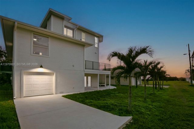 606 Indiana Ave, Other City - In The State Of Florida, FL 34681