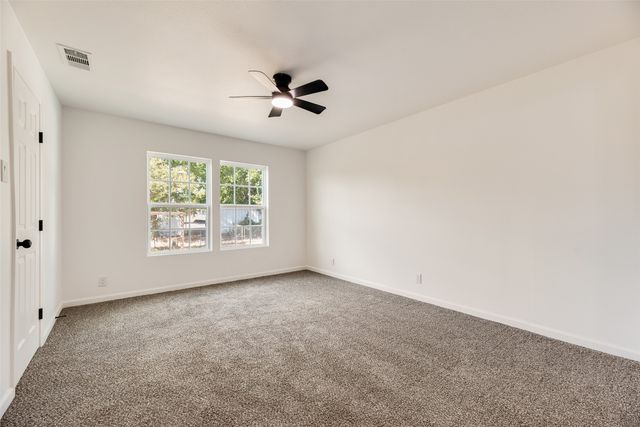 2820 Vinnie Street, Greenville, TX 75401