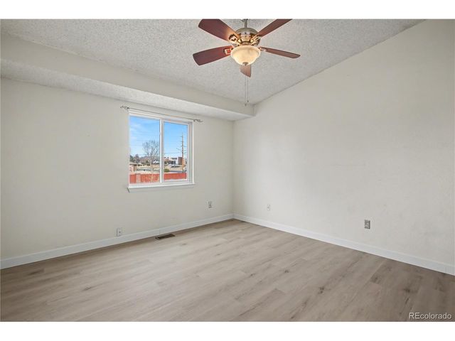 6169 Zenobia Ct, Arvada, CO 80003