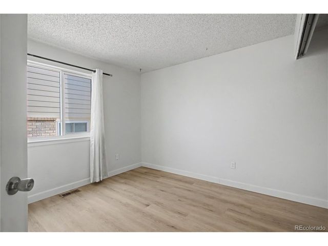 6169 Zenobia Ct, Arvada, CO 80003