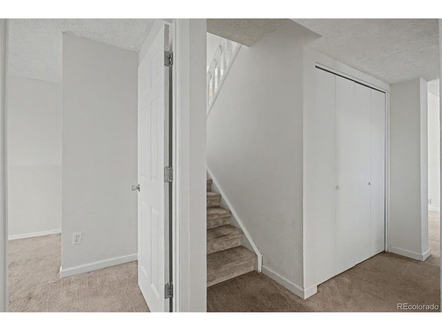 6169 Zenobia Ct, Arvada, CO 80003