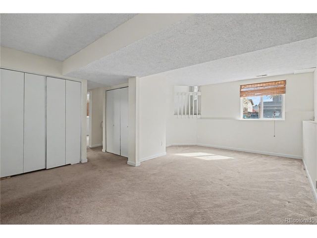 6169 Zenobia Ct, Arvada, CO 80003