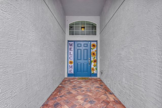 9709 Starboard Drive, Fort Pierce, FL 34945