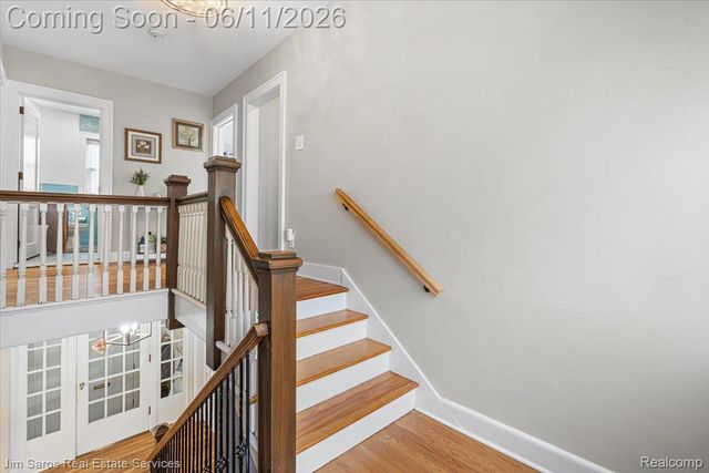 1215 Nottingham Road, Grosse Pointe Park, MI 48230