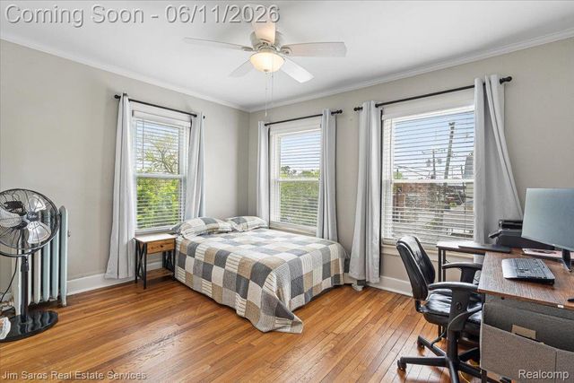 1215 Nottingham Road, Grosse Pointe Park, MI 48230