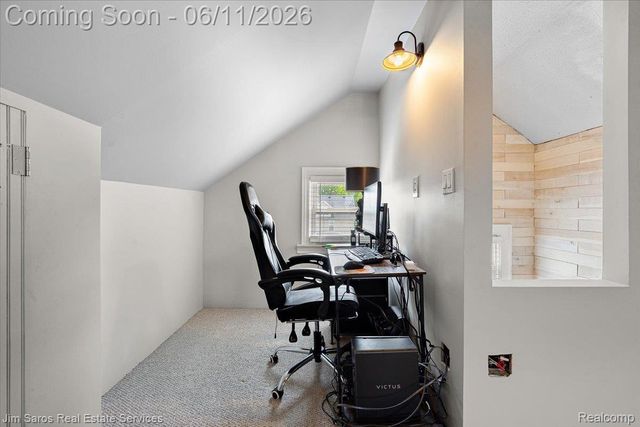 1215 Nottingham Road, Grosse Pointe Park, MI 48230