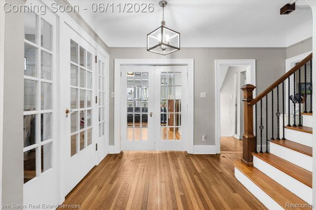 1215 Nottingham Road, Grosse Pointe Park, MI 48230