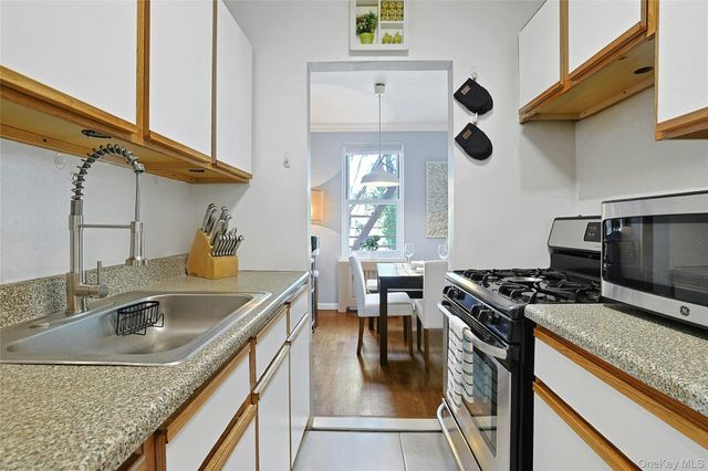 1300 Midland Avenue C39, Yonkers, NY 10704