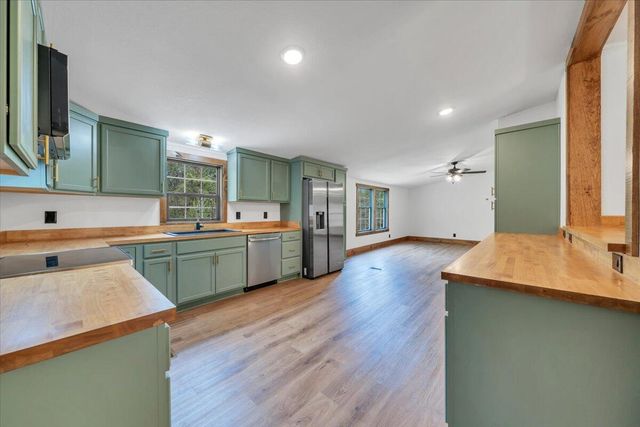 2781 Johnson School RD, Thaxton, VA 24174