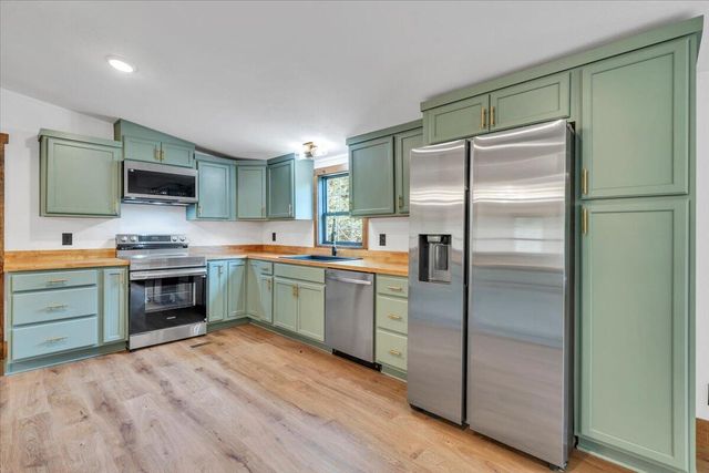 2781 Johnson School RD, Thaxton, VA 24174