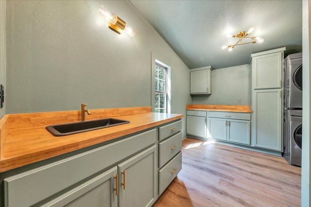 2781 Johnson School RD, Thaxton, VA 24174