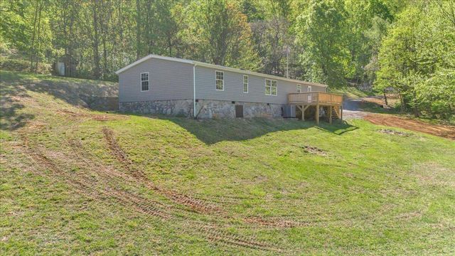 2781 Johnson School RD, Thaxton, VA 24174