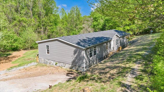 2781 Johnson School RD, Thaxton, VA 24174