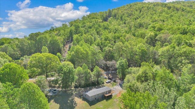 2781 Johnson School RD, Thaxton, VA 24174