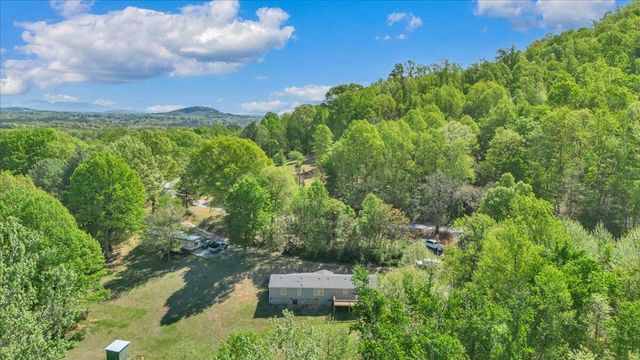 2781 Johnson School RD, Thaxton, VA 24174