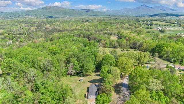 2781 Johnson School RD, Thaxton, VA 24174