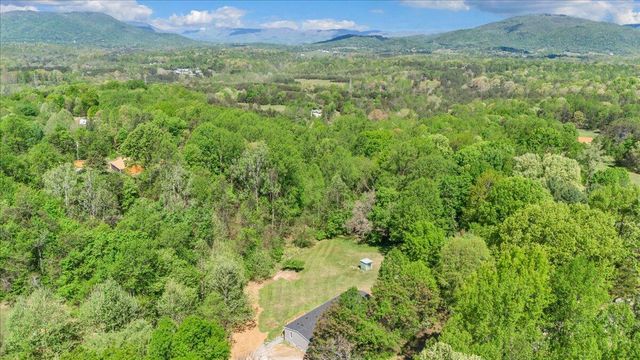 2781 Johnson School RD, Thaxton, VA 24174