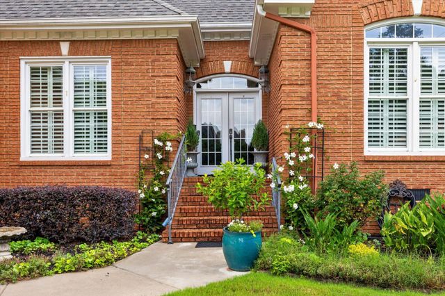 8215 Paces Ferry Crossing, Chattanooga, TN 37421