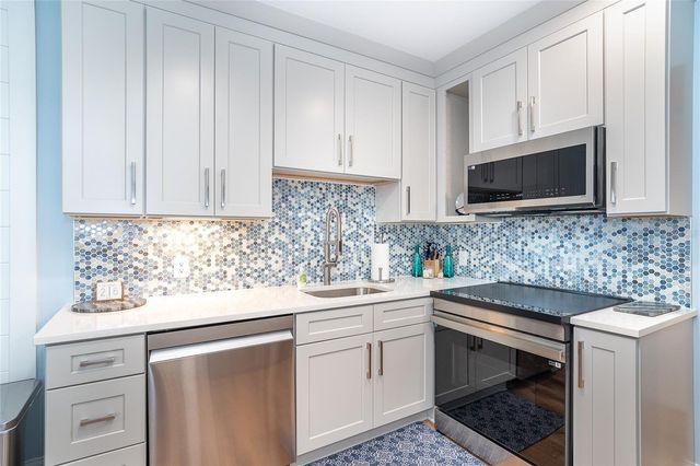 6005 N BEACH ROAD 16, Englewood, FL 34223