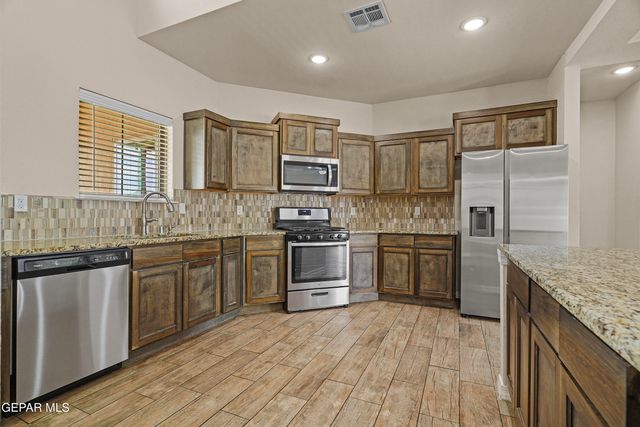 618 Rafael Marmolejo Street, Socorro, TX 79927