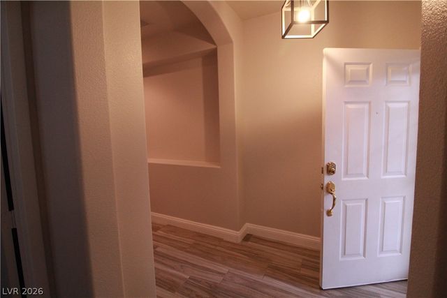 8845 Settlers Pointe Court, Las Vegas, NV 89148