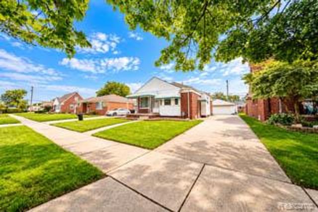 15228 Warwick Avenue, Allen Park, MI 48101