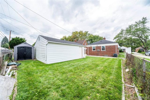 15228 Warwick Avenue, Allen Park, MI 48101