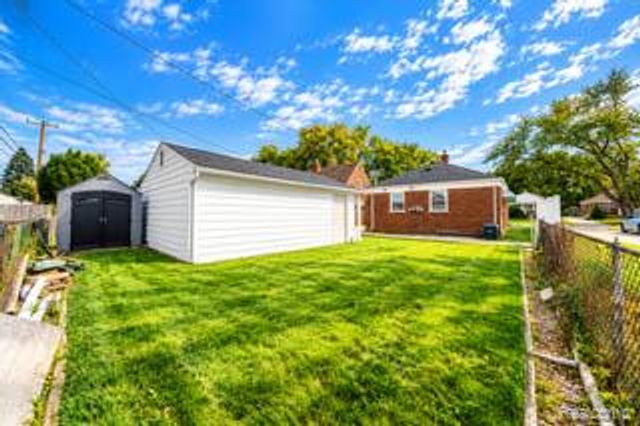 15228 Warwick Avenue, Allen Park, MI 48101