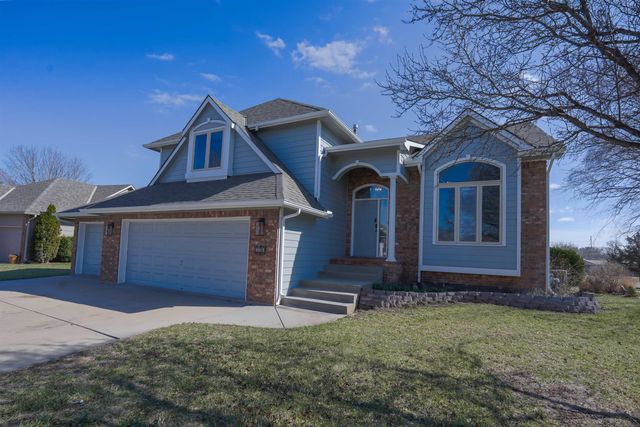 330 S Fairway Cir, Andover, KS 67002