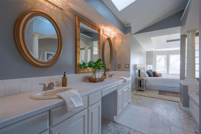 330 S Fairway Cir, Andover, KS 67002