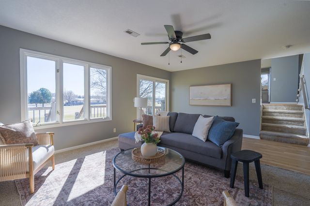 330 S Fairway Cir, Andover, KS 67002