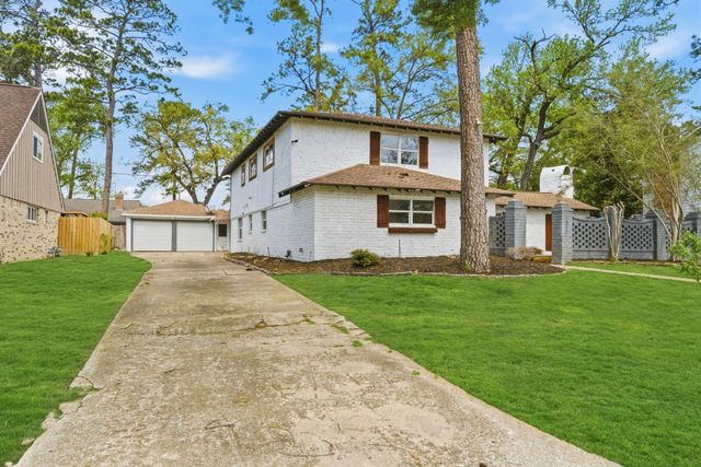 206 W North Hill Drive, Spring, TX 77388