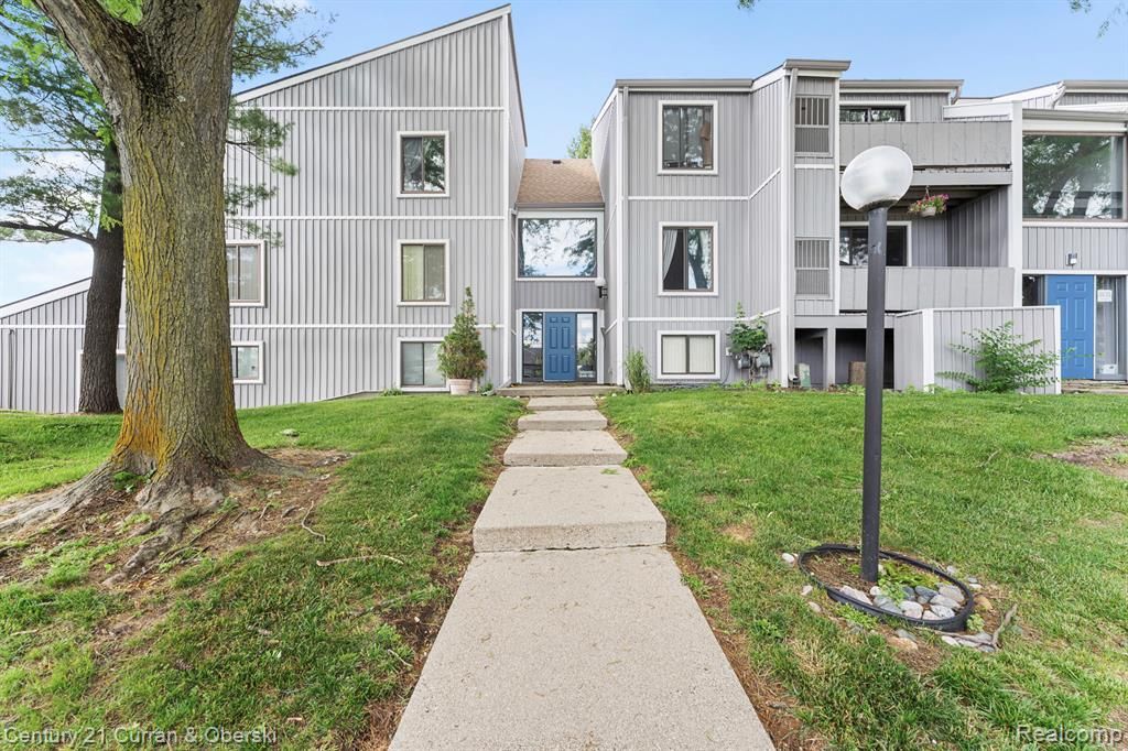 9601 Bayview Drive 301, Ypsilanti, MI 48197