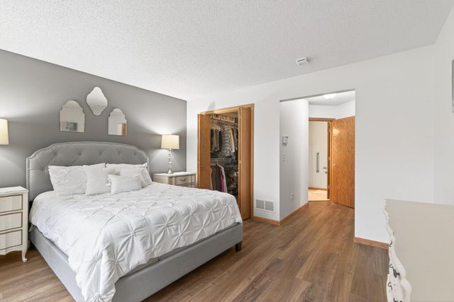 10500 57th Place N, Plymouth, MN 55442