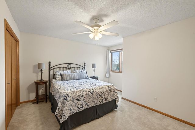 10500 57th Place N, Plymouth, MN 55442