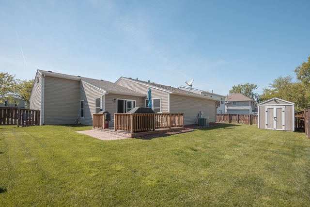 20533 S Graceland Lane, Frankfort, IL 60423
