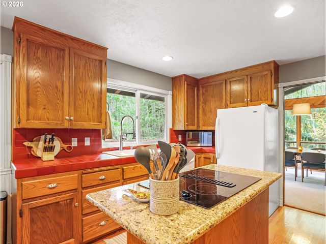 45990 Se JADRNY Rd, Sandy, OR 97055