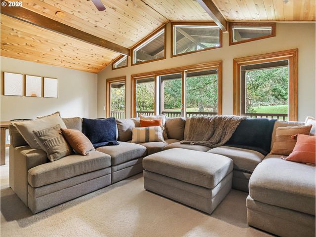 45990 Se JADRNY Rd, Sandy, OR 97055