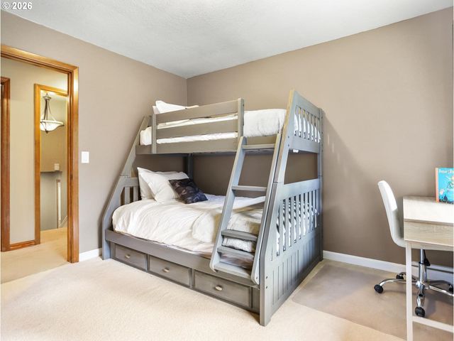 45990 Se JADRNY Rd, Sandy, OR 97055