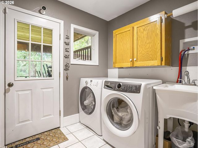 45990 Se JADRNY Rd, Sandy, OR 97055