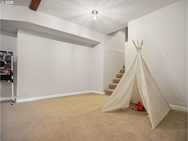 45990 Se JADRNY Rd, Sandy, OR 97055