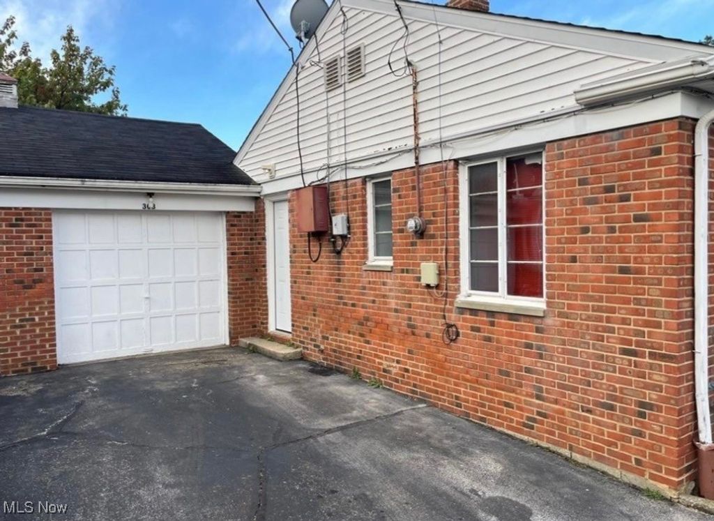 303 E 235th Street, Euclid, OH 44123