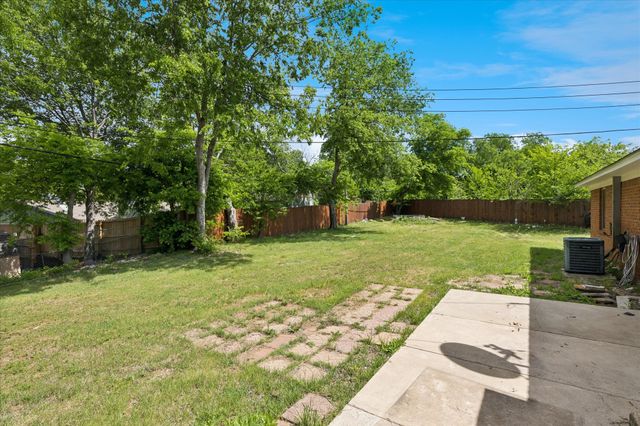 4806 Jaycrest Court, Fort Worth, TX 76135