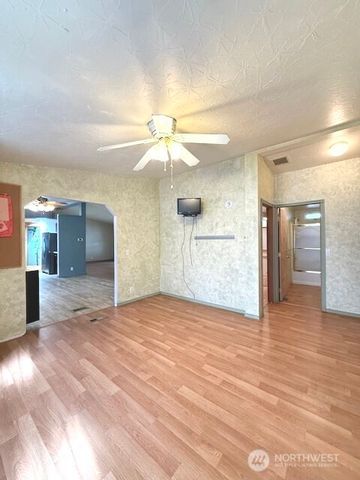 11100 4th Avenue #28, Everett, WA 98204