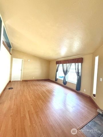 11100 4th Avenue #28, Everett, WA 98204