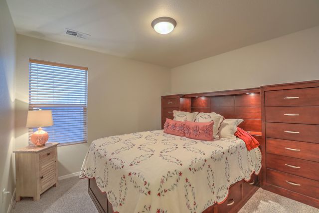 6332 Calle Tesoro NW, Albuquerque, NM 87114