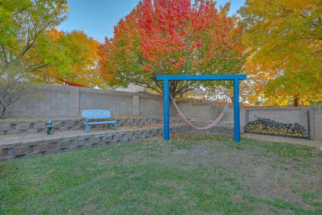 6332 Calle Tesoro NW, Albuquerque, NM 87114