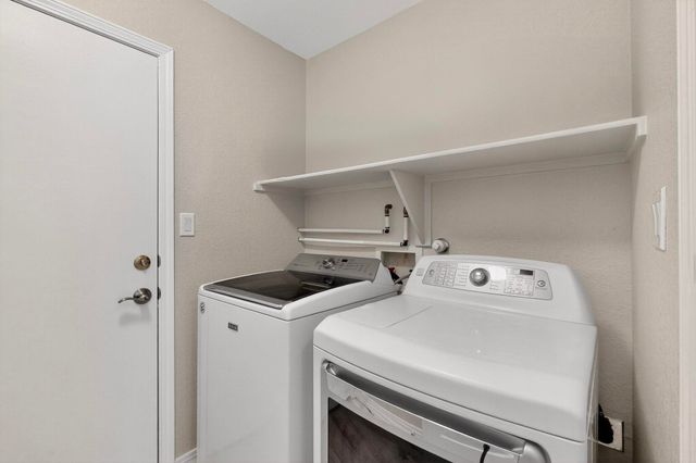 6332 Calle Tesoro NW, Albuquerque, NM 87114